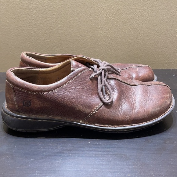 Men’s size 9 casual shoes. - Picture 3 of 4